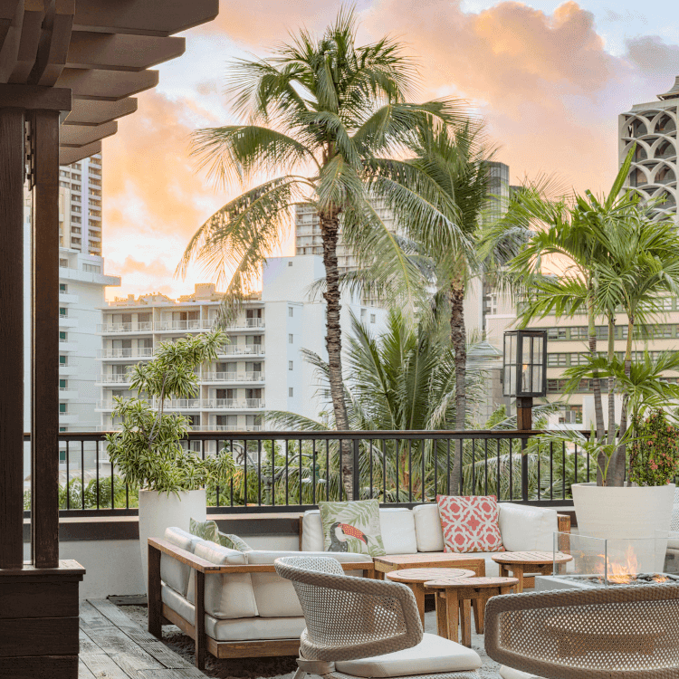 Tommy Bahama Restaurant & Bar