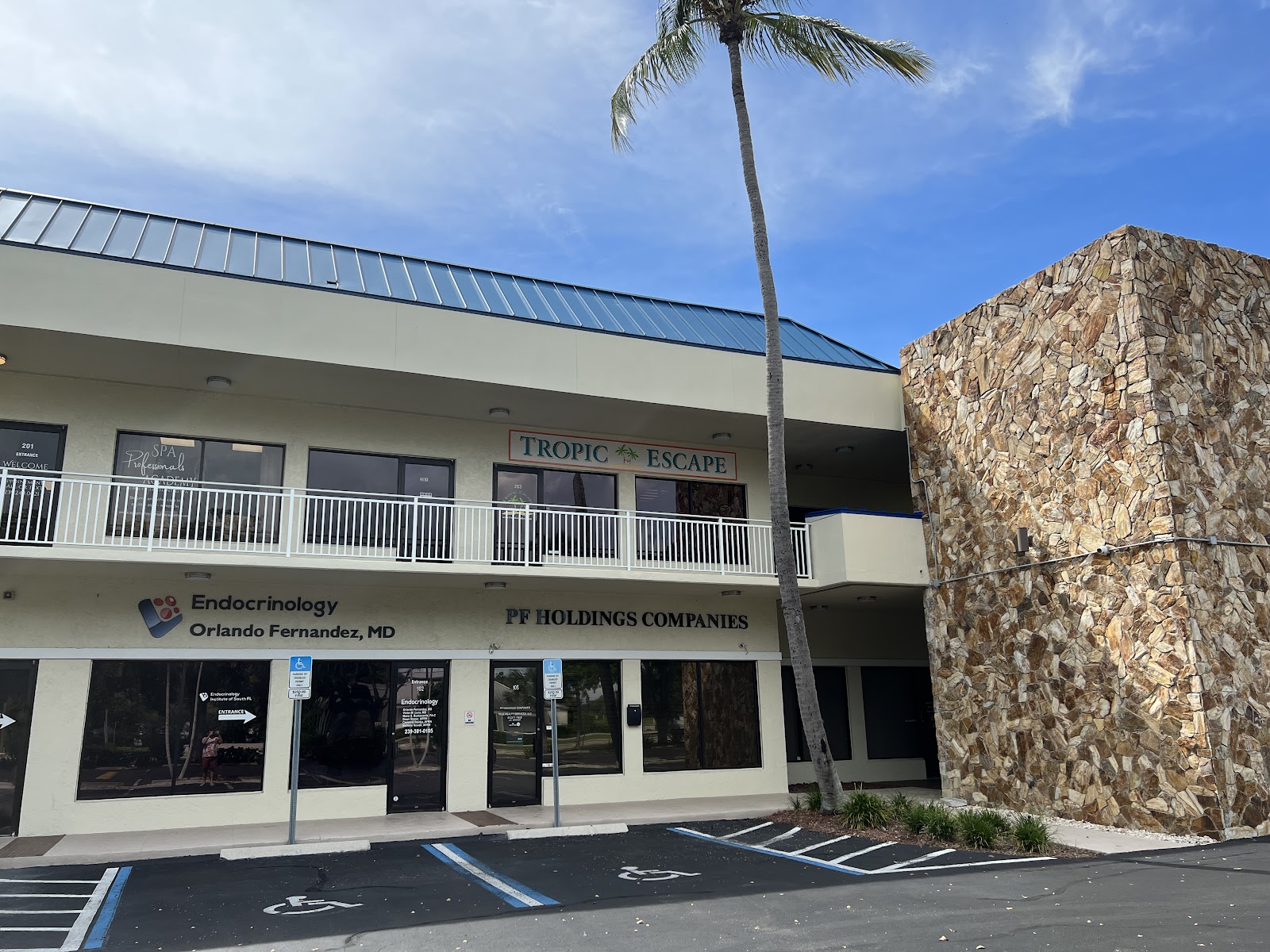Tropic Escape Room