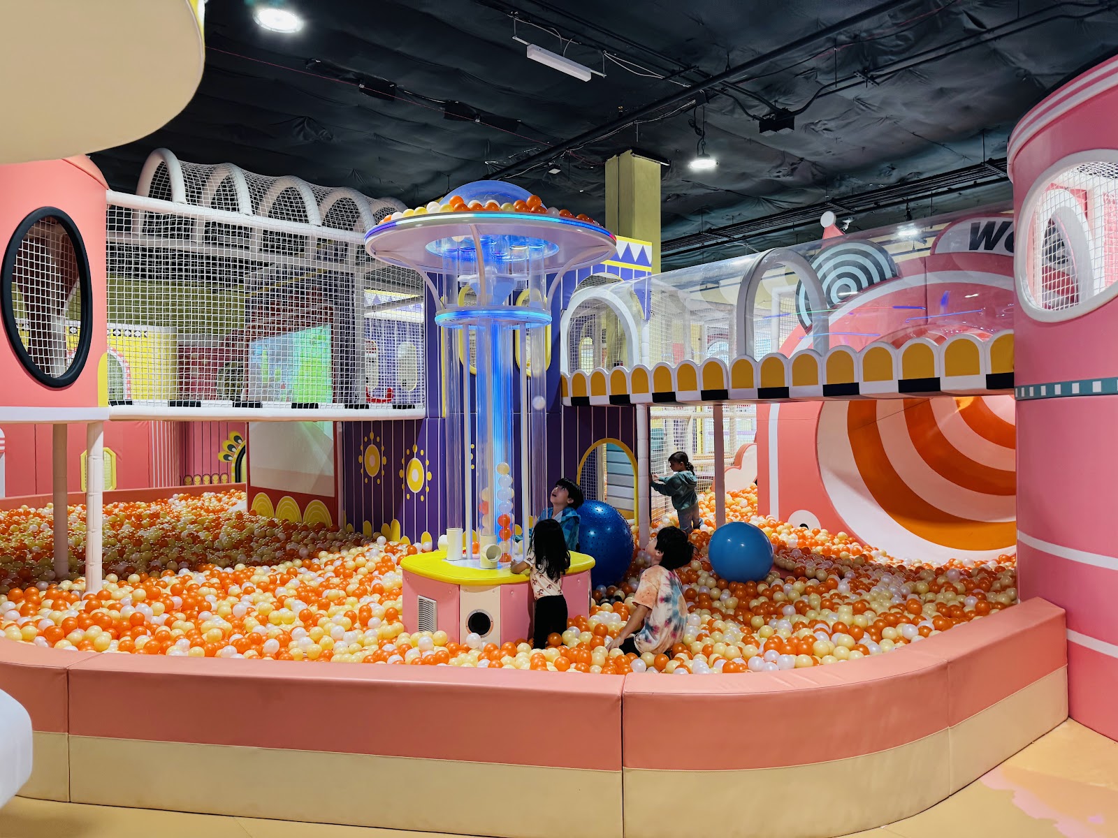 Twinkle Land Play Cafe