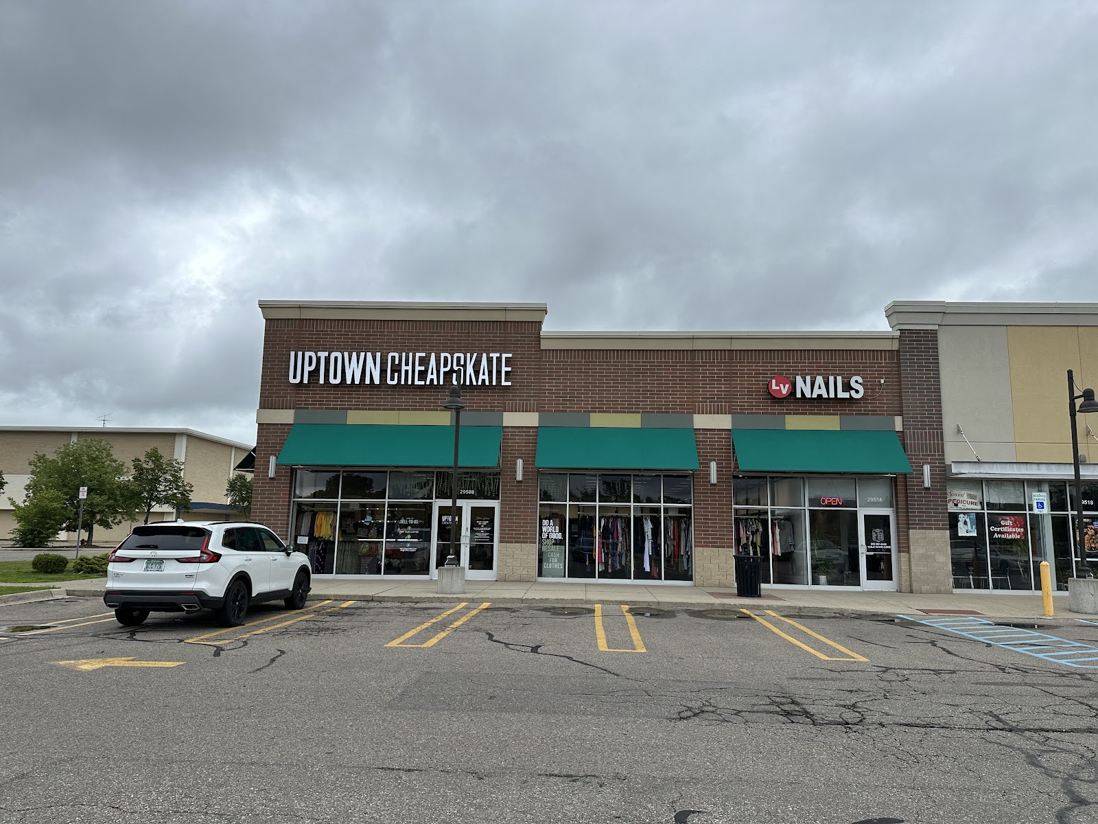 Uptown Cheapskate Livonia
