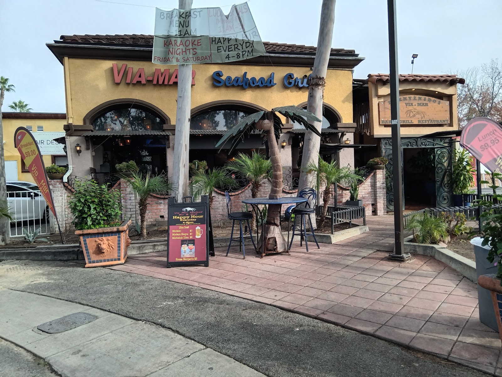 Via-Mar Restaurant