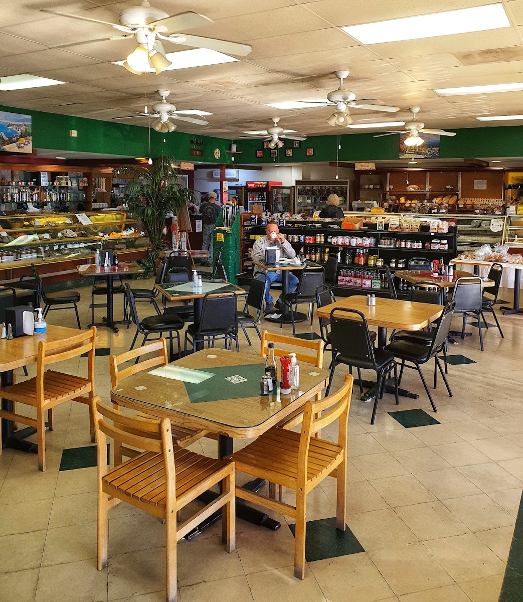 Viro's Real Italian Bakery