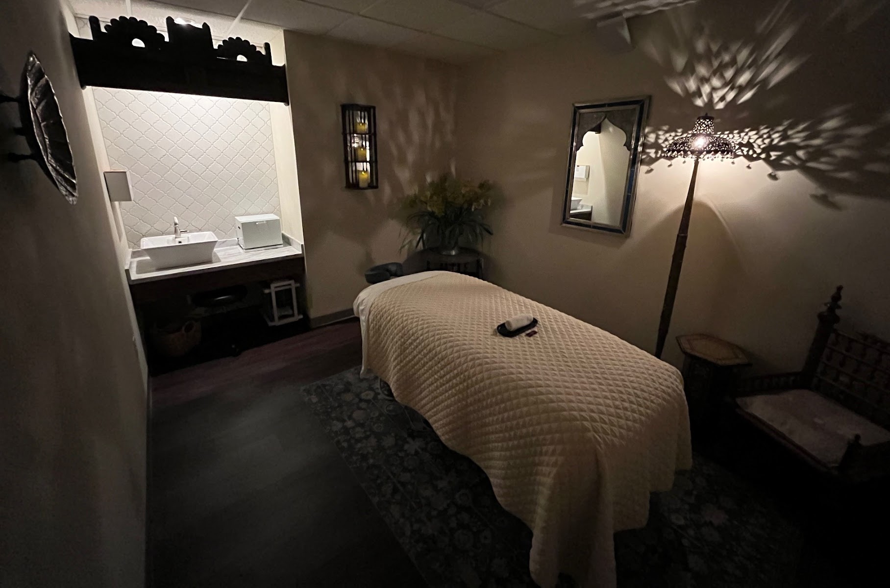 Well Into Life Massage & Skincare