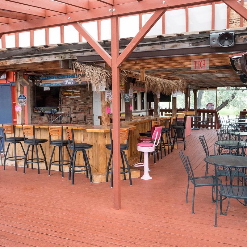 Wrigley's Chicago Bar & Grill