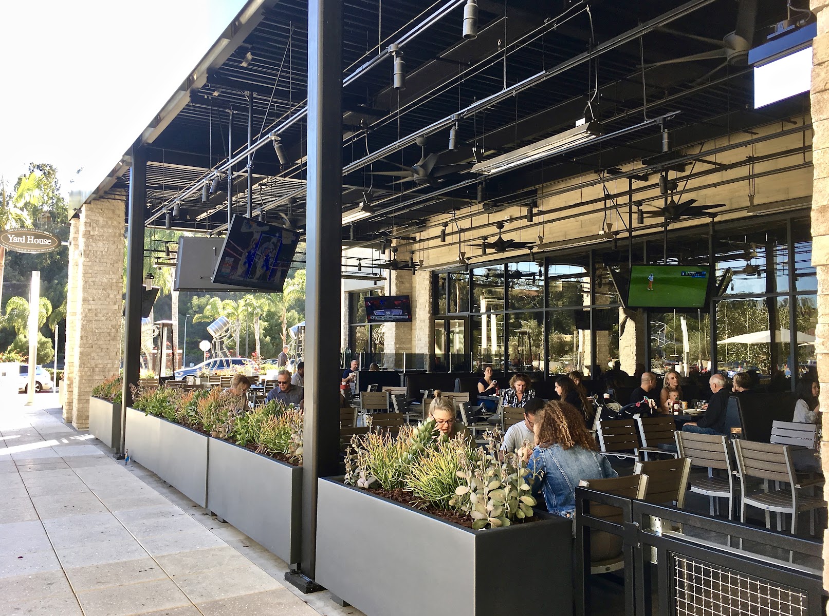 Yard House