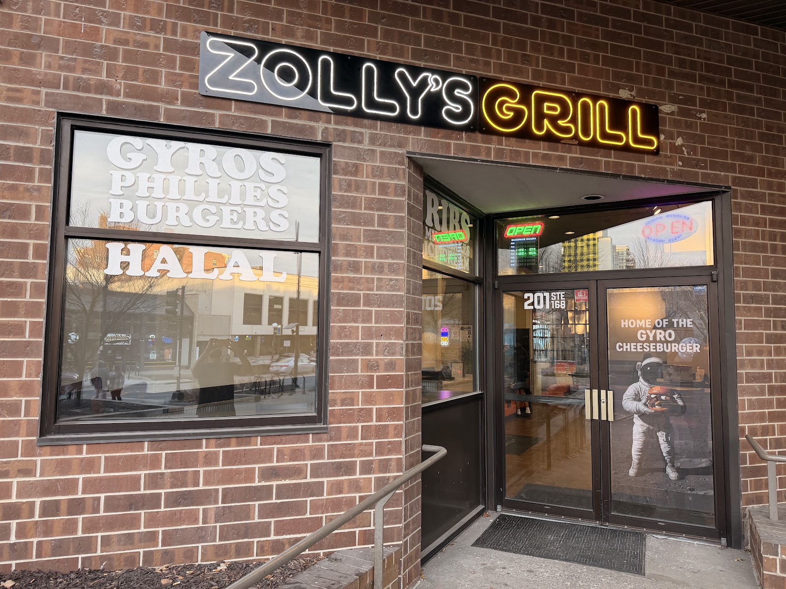Zolly’s Grill